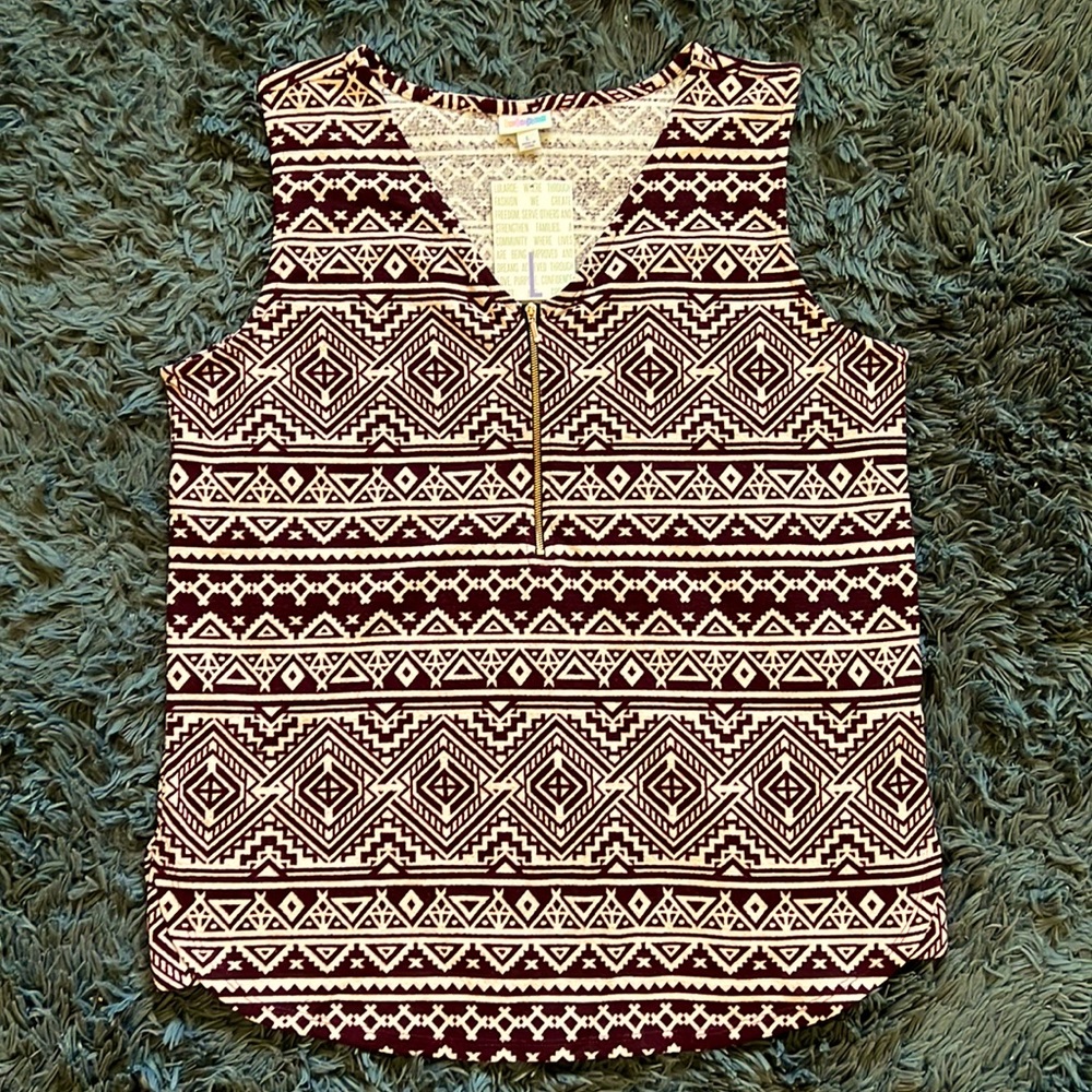 NWT LuLaRoe Rachael Half Zip Tank Top Maroon And Beige Aztec Print Size Large